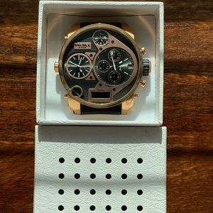 Men’s Big face gold diesel watch